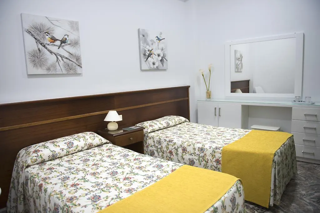 Pension Los Geranios Puerto de la Cruz  Puerto de la Cruz (Tenerife)